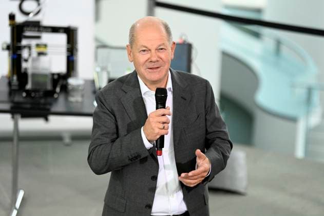 Olaf Scholz at the reception for the winners of the 59th Federal Youth Research Competition at the Federal Chancellery Berlin, 18 09 2024 Foto:xF.xKernx xFuturexImagex scholz_jugend_4934