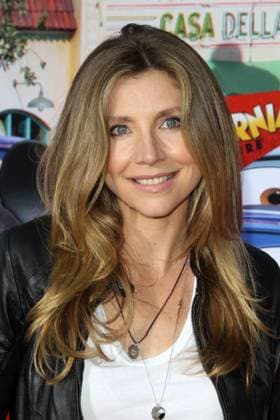 arrives at the Cars Land Grand Opening ANAHEIM - JUN 13: Sarah Chalke arrives at the Cars Land Grand Opening at California Adventure on June 13, 2012 in Anaheim, CA Anaheim CA USA EDITORIAL USE ONLY Copyright: xx HPAx khphotos426711