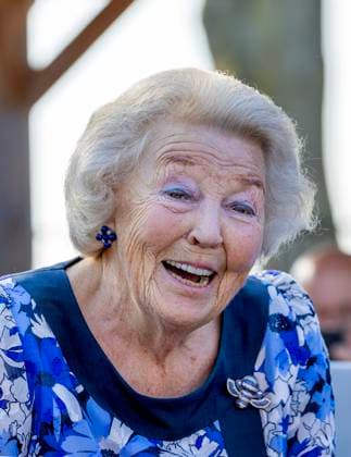 21-09-2024 Goes Princess Beatrix visited football club SSV 65 in Goes, for the national campaign day of the Zwaluwen Youth Action. This campaign day is in collaboration with Sportclub Grenzeloos Bewegen, founded for and by the physically disabled. Â  Copyright: xPPEx