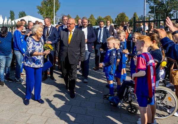 Goes, The Netherlands, 2024-09-21 14:39:41 GOES, 21-09-2024, Sports club Grenzeloos BewegenPrincess Beatrix is present at football club SSV 65 for the national campaign day of the Zwaluwen Youth Action.PHOTO: NLBeeld POOL Nieboer Credit: NL Beeld Patrick van Emst  Copyright: xx x