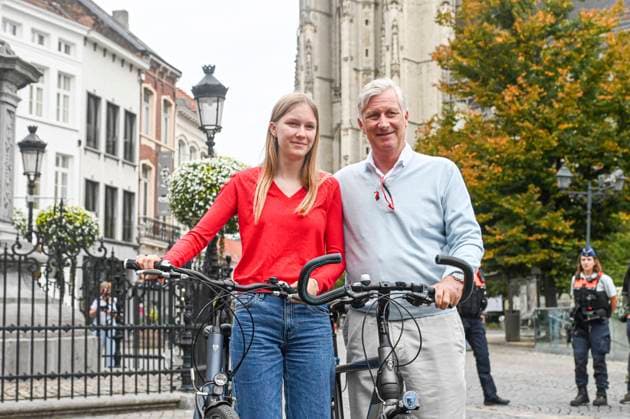 Bilder des Jahres 2024, Entertainment 09 September Entertainment Bilder des Tages Belgian Royals Cycle in Mechelen Mechelen, Belgium. 22 September 2024 : His Majesty King Philippe and Princess Eleonore cycle around Mechelen on Car-Free Sunday. The day concludes European Mobility Week, which raises awareness of alternative and more sustainable modes of transport, such as car-sharing, car-pooling, cycling and public transport. Credit : F.Andrieu Agencepeps CC . Mechelen Belgium  Copyright: xContentxCurationx F.Andrieu Agencepeps CCx