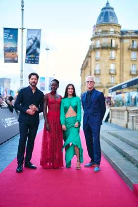 72nd San Sebastian International Film Festival: The Wild Robot Red Carpet Macarena Garcia, Alvaro Morte, Chris Sanders, Lupita Nyong o attended The Wild Robot Red Carpet during 72nd San Sebastian International Film Festival at Victoria Eugenia Theatre on September 22, 2024 in Donostia San Sebastian, Spain Photo by IMAGO MPG Donostia San Sebastian Victoria Eugenia Theatre Euskadi Spain  Copyright: xMPGx