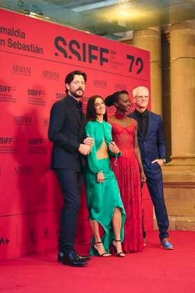 72nd San Sebastian International Film Festival: The Wild Robot Red Carpet Macarena Garcia, Alvaro Morte, Chris Sanders, Lupita Nyong o attended The Wild Robot Red Carpet during 72nd San Sebastian International Film Festival at Victoria Eugenia Theatre on September 22, 2024 in Donostia San Sebastian, Spain Photo by IMAGO MPG Donostia San Sebastian Victoria Eugenia Theatre Euskadi Spain  Copyright: xMPGx