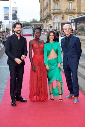 Ãlvaro Morte, Lupita Nyong o, Macarena Garcia and Chris Sanders at the premiere of the animated film The Wild Robot The Wild Robot at the 72nd San Sebastian International Film Festival Festival Internacional de Cine de San Sebastian at the Victoria Eugenia Theater San Sebastian, 22 09 2024 Foto:xC.xNiehausx xFuturexImagex robot_4959