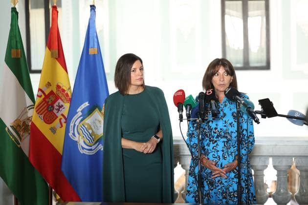 Anne Hidalgo receives the XIII Cortes de la Real Isla de León Award Cadiz The mayor of Paris, Anne Hidalgo, during the presentation of the XIII Cortes de la Real Isla de León Award in San Fernando, on September 24, 2024 in Cadiz Andalusia, Spain The Cortes de la Real Isla de León Award of 1810 recalls that San Fernando was the seat and cradle of parliamentarism and constitutionalism that currently govern the life of our country. It was born at the dawn of the commemoration of the Bicentennial of the Constitution of 1812 and symbolizes the values of the anniversary of Las Cortes, being awarded in the framework of the celebration of the historic September 24 24 24 SEPTEMBER 2024 Cadiz Andalucia Cadiz Andalucia Espana  Copyright: xNachoxFradex 6232492