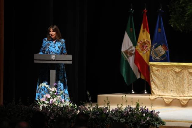 Anne Hidalgo receives the XIII Cortes de la Real Isla de León Award Cadiz The mayor of Paris, Anne Hidalgo, during the presentation of the XIII Cortes de la Real Isla de León Award in San Fernando, on September 24, 2024 in Cadiz Andalusia, Spain The Cortes de la Real Isla de León Award of 1810 recalls that San Fernando was the seat and cradle of parliamentarism and constitutionalism that currently govern the life of our country. It was born at the dawn of the commemoration of the Bicentennial of the Constitution of 1812 and symbolizes the values of the anniversary of Las Cortes, being awarded in the framework of the celebration of the historic September 24 24 24 SEPTEMBER 2024 Cadiz Andalucia Cadiz Andalucia Espana  Copyright: xNachoxFradex 6232575