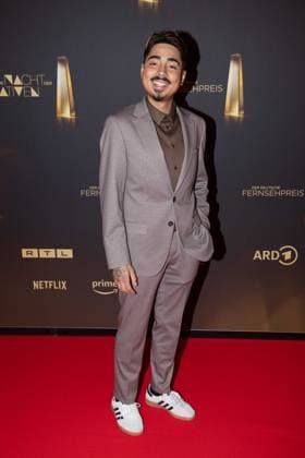 Tony BAUER, Comedian, Red Carpet, Red Carpet Show, Arrival, arrival, German Television Award Ceremony, The Night of the Creatives The German Television Award 2024, German Television Award 2024 in Cologne, on 24 09 2024