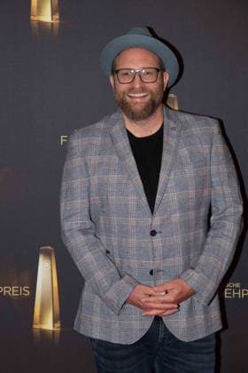 Gregor MEYLE, singer, musician, red carpet, red carpet show, arrival, award ceremony of the German Television Award, The Night of the Creatives The German Television Award 2024, German Television Award 2024 in Cologne, on 24 09 2024