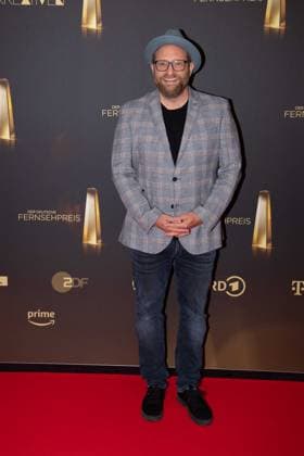 Gregor MEYLE, singer, musician, red carpet, red carpet show, arrival, award ceremony of the German Television Award, The Night of the Creatives The German Television Award 2024, German Television Award 2024 in Cologne, on 24 09 2024