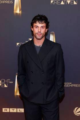Actor Aaron Altaras at the Red Carpet at The Night of the Creatives on the eve of the German Television Award 2024 in the Flora Cologne, 24 09 2024 NRW Germany Copyright: xChristophxHardtx