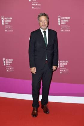 Presentation of the German Founder Award in the ZDF Hauptstadtstudio Robert Habeck at the presentation of the German Founder Award in the ZDF Hauptstadtstudio in Berlin Copyright: xEventpressxTimmx