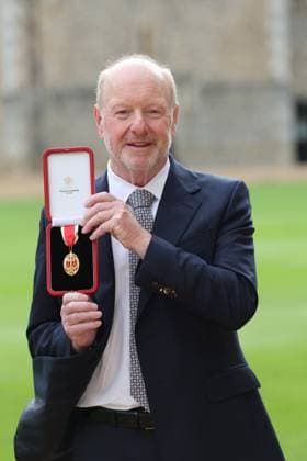 . 25 09 2024. Windsor , United Kingdom. Sir Alan Bates, the founder of the Justice for Subpostmasters Alliance, with his Knighthood after an Investiture at Windsor Castle, United Kingdom.  xStephenxLockx xi-Imagesx IIM-25503-0009