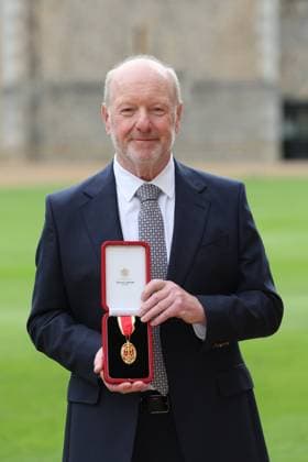 . 25 09 2024. Windsor , United Kingdom. Sir Alan Bates, the founder of the Justice for Subpostmasters Alliance, with his Knighthood after an Investiture at Windsor Castle, United Kingdom.  xStephenxLockx xi-Imagesx IIM-25503-0014