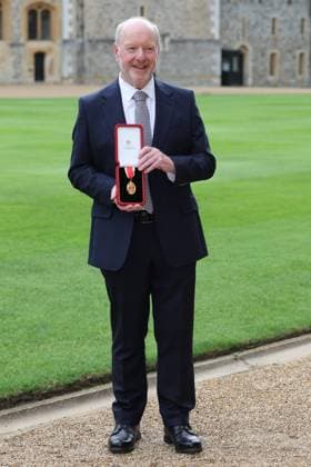 . 25 09 2024. Windsor , United Kingdom. Sir Alan Bates, the founder of the Justice for Subpostmasters Alliance, with his Knighthood after an Investiture at Windsor Castle, United Kingdom.  xStephenxLockx xi-Imagesx IIM-25503-0017