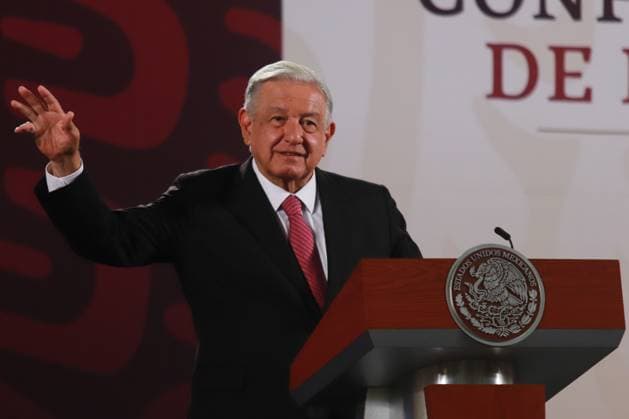 Mexican President Andres Manuel Lopez Obrador speaking about the letter he sent to the parents of the 43 missing Ayotzinapa normalistas, at the briefing conference in front the media, at the National Palace. on September 25, 2024 in Mexico City, Mexico. Mexico City Mexico - ZUMAe321 20240925_zia_e321_011 Copyright: xCarlosxSantiagox