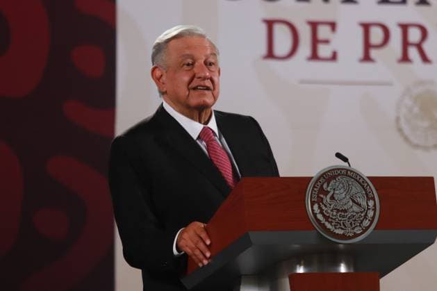 Mexican President Andres Manuel Lopez Obrador speaking about the letter he sent to the parents of the 43 missing Ayotzinapa normalistas, at the briefing conference in front the media, at the National Palace. on September 25, 2024 in Mexico City, Mexico. Mexico City Mexico - ZUMAe321 20240925_zia_e321_012 Copyright: xCarlosxSantiagox