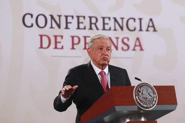 Mexican President Andres Manuel Lopez Obrador speaking about the letter he sent to the parents of the 43 missing Ayotzinapa normalistas, at the briefing conference in front the media, at the National Palace. on September 25, 2024 in Mexico City, Mexico. Mexico City Mexico - ZUMAe321 20240925_zia_e321_006 Copyright: xCarlosxSantiagox