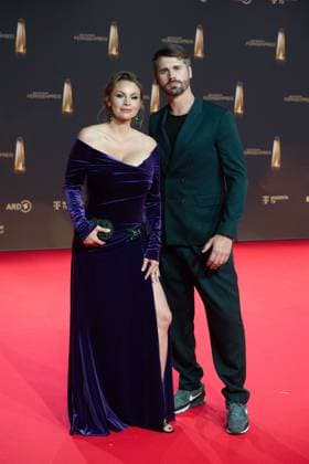 Thore SCHOELERMANN, Schölermann, actor, Jana Julie KILKA, actress, Red Carpet, Red Carpet Show, arrival, arrival, German Television Award ceremony, The German Television Award 2024, German Television Award 2024 at the MMC Studios Cologne, on 25 09 2024