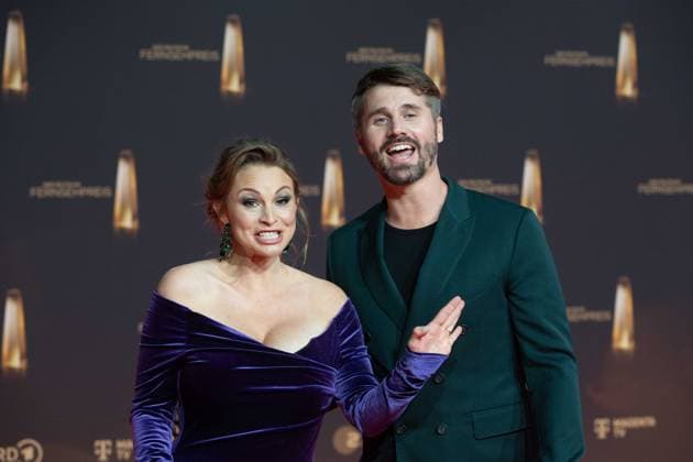 Thore SCHOELERMANN, Schölermann, actor, Jana Julie KILKA, actress, Red Carpet, Red Carpet Show, arrival, arrival, German Television Award ceremony, The German Television Award 2024, German Television Award 2024 at the MMC Studios Cologne, on 25 09 2024