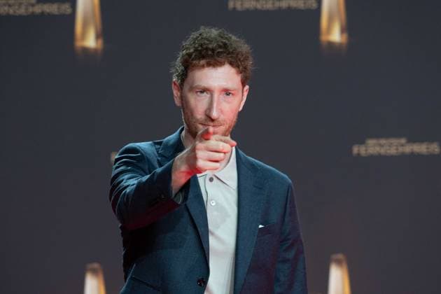 Louis KLAMROTH, Presenter, Red Carpet, Red Carpet Show, Arrival, arrival, German Television Award Ceremony, The German Television Award 2024, German Television Award 2024 at the MMC Studios Cologne, on 25 09 2024