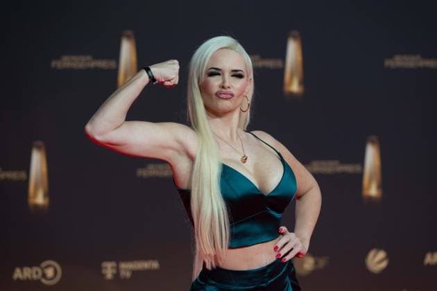 Daniela KATZENBERGER, Red Carpet, Red Carpet Show, Arrival, arrival, German Television Award Ceremony, The German Television Award 2024, German Television Award 2024 at the MMC Studios Cologne, on 25 09 2024