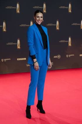 Esther SEDLACZEK, Presenter, Red Carpet, Red Carpet Show, Arrival, arrival, German Television Award Ceremony, The German Television Award 2024, German Television Award 2024 at the MMC Studios Cologne, on 25 09 2024
