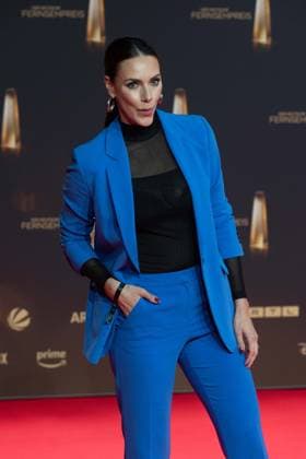 Esther SEDLACZEK, Presenter, Red Carpet, Red Carpet Show, Arrival, arrival, German Television Award Ceremony, The German Television Award 2024, German Television Award 2024 at the MMC Studios Cologne, on 25 09 2024