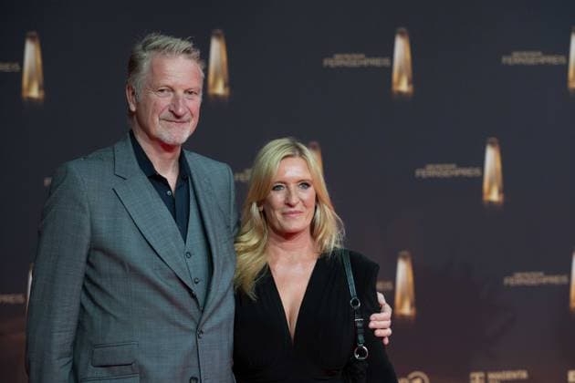 Michael SOUVIGNIER, producer, Claudia KLEINERT, presenter, weather fairy, red carpet, red carpet show, arrival, award ceremony of the German Television Award, The German Television Award 2024, German Television Award 2024 at the MMC Studios Cologne, on 25 09 2024