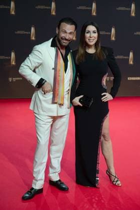 Judith WILLIAMS, entrepreneur, presenter, with husband Alexander Klaus STECHER, Red Carpet, Red Carpet Show, arrival, arrival, presentation of the German Television Award, The German Television Award 2024, German Television Award 2024 at MMC Studios Cologne, on 25 09 2024