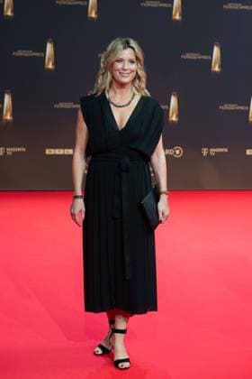 Valerie NIEHAUS, Actress, Red Carpet, Red Carpet Show, Arrival, Arrival, German Television Award Ceremony, German Television Award 2024, German Television Award 2024 at MMC Studios Cologne, on 25 09 2024