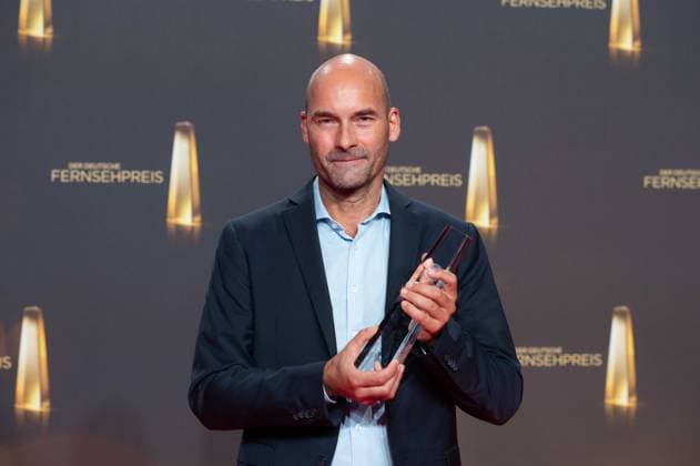 Steffen SCHWARZKOPF, Presenter, Award Winner Best Presentation Individual Performance Information, Presentation of the German Television Award, The German Television Award 2024, German Television Award 2024 in the MMC Studios Cologne, on 25 09 2024