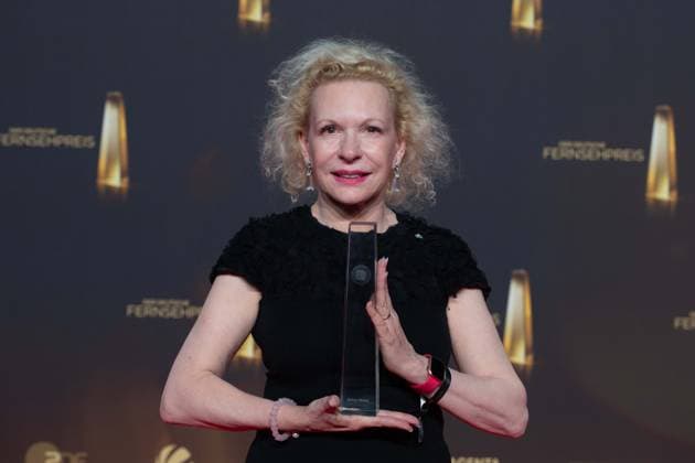 Sunnyi MELLES, Actress, Best Actress Award Ceremony of the German Television Award, The German Television Award 2024, German Television Award 2024 at the MMC Studios Cologne, on 25 09 2024