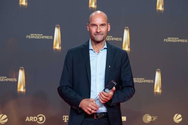 Steffen SCHWARZKOPF, Presenter, Award Winner Best Presentation Individual Performance Information, Presentation of the German Television Award, The German Television Award 2024, German Television Award 2024 in the MMC Studios Cologne, on 25 09 2024