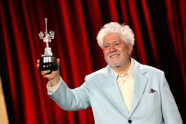 Pedro Almodovar receives the Donostia Award in recognition of his career Pedro Almodovar receives the Donostia Award at the San Sebastian Film Festival, September 26, 2024, in San Sebastian, Guipuzcoa, Basque Country Spain Almodóvar received the Donostia Award in recognition of his career at a gala after which his first feature film in English The Next Room, for which he won the Golden Lion at the 81st Venice International Film Festival, was screened DONOSTIA AWARD SAN SEBASTIAN FESTIVAL CINEMA DIRECTOR Raú San Sebastian San Sebastian San Sebastian Spain  Copyright: xRaulxTerrelx 6238305