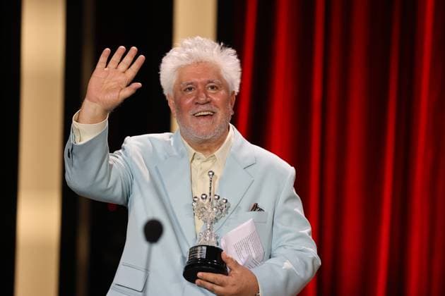 Pedro Almodovar receives the Donostia Award in recognition of his career Pedro Almodovar receives the Donostia Award at the San Sebastian Film Festival, September 26, 2024, in San Sebastian, Guipuzcoa, Basque Country Spain Almodóvar received the Donostia Award in recognition of his career at a gala after which his first feature film in English The Next Room, for which he won the Golden Lion at the 81st Venice International Film Festival, was screened DONOSTIA AWARD SAN SEBASTIAN FESTIVAL CINEMA DIRECTOR Raú San Sebastian San Sebastian San Sebastian Spain  Copyright: xRaulxTerrelx 6238330
