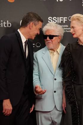 La Habitacion De Al Lado The Room Next Door Premiere - 72nd San Sebastian Film Festival Begona Gomez, Pedro Sanchez, Pedro Almodovar, and Tilda Swinton attend the red carpet of the movie La Habitacion de al lado and the Donostia Award for Pedro Almodovar during the 72nd San Sebastian International Film Festival in San Sebastian, Spain, on September 26, 2024. San Sebastian Spain  Copyright: xCOOLMediax originalFilename: coolmedia-notitle240926_np5px.jpg