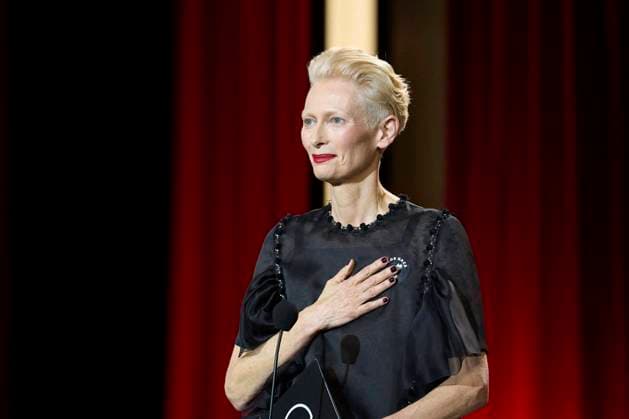 San Sebastian Film Festival - Pedro Almodovar Awarded Tilda Swinton attends the delivery of the Donosti Award to Pedro Almodovar during 72nd San Sebastian International Film Festival at Kursaal Palace on September 26, 2024 in Donostia San Sebastian, Spain Photo by ABACAPRESS.COM San Sebastian Euskadi Spain  Copyright: xABACAx