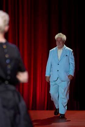 San Sebastian Film Festival - Pedro Almodovar Awarded Pedro Almodovar receives the Donosti Award during 72nd San Sebastian International Film Festival at Kursaal Palace on September 26, 2024 in Donostia San Sebastian, Spain Photo by ABACAPRESS.COM San Sebastian Euskadi Spain  Copyright: xABACAx