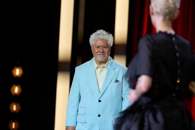 San Sebastian Film Festival - Pedro Almodovar Awarded Tilda Swinton, Pedro Almodovar attends the delivery of the Donosti Award to Pedro Almodovar during 72nd San Sebastian International Film Festival at Kursaal Palace on September 26, 2024 in Donostia San Sebastian, Spain Photo by ABACAPRESS.COM San Sebastian Euskadi Spain  Copyright: xABACAx