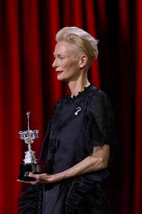 San Sebastian Film Festival - Pedro Almodovar Awarded Tilda Swinton attends the delivery of the Donosti Award to Pedro Almodovar during 72nd San Sebastian International Film Festival at Kursaal Palace on September 26, 2024 in Donostia San Sebastian, Spain Photo by ABACAPRESS.COM San Sebastian Euskadi Spain  Copyright: xABACAx