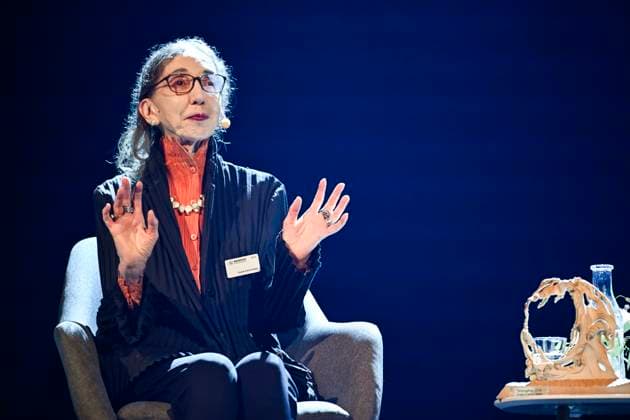 GOTHENBURG, SWEDEN 20240928 American author Joyce Carol Oates is awarded The Mermaid, the Book Fairs newly established literary prize during the Gothenburg Book Fair on Saturday GOTHENBURG, SWEDEN x10080x  Copyright: xFredrikxSandberg TTx BOKMÄSSAN 2024 JOYCE CAROL OATES IY2Zi6XkvkM