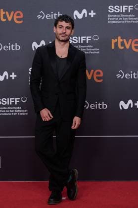 Closing Red Carpet During The 72nd Edition Of The San Sebastian International Film Festival The closing red carpet takes place during the 72nd edition of the San Sebastian International Film Festival in San Sebastian, Spain, on September 28, 2024. San Sebastian Spain  Copyright: xCOOLMediax originalFilename: coolmedia-notitle240928_np5DA.jpg