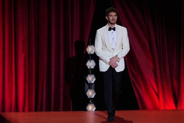 The Winners During The 72nd Edition Of The San Sebastian International Film Festival Andrew Garfield and John Crowey present the film We Live in Time during the 72nd edition of the San Sebastian International Film Festival in San Sebastian, Spain, on September 28, 2024. San Sebastian Spain  Copyright: xCOOLMediax originalFilename: coolmedia-notitle240928_np2N9.jpg