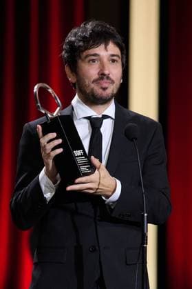 The Winners During The 72nd Edition Of The San Sebastian International Film Festival Pedro Martin-Calero receives the Silver Shell for Best Direction during the 72nd edition of the San Sebastian International Film Festival in San Sebastian, Spain, on September 28, 2024. San Sebastian Spain  Copyright: xCOOLMediax originalFilename: coolmedia-notitle240928_np6gM.jpg
