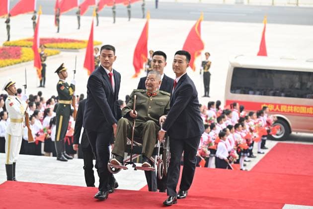 (240929) -- BEIJING, Sept. 29, 2024 -- Huang Zongde, a recipient of the Medal of the Republic, arrives at the Great Hall of the People in Beijing, capital of China, Sept. 29, 2024. China will hold a high-profile ceremony on Sunday morning to award the highest state honors ahead of the 75th founding anniversary of the People s Republic of China. ) (FOCUS)CHINA-BEIJING-HIGHEST STATE HONORS-CEREMONY (CN) LixXiang 