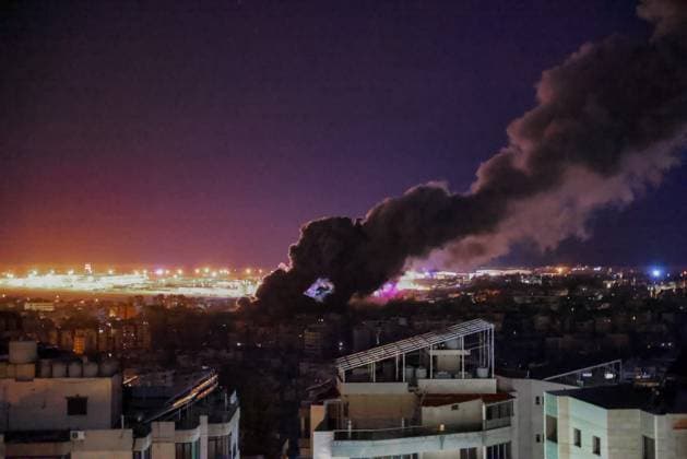 News Themen der Woche KW40 - Beirut on September 30, 2024 at war. bombing of southern Beirut - 30 09 2024 - Lebanon Beirut Beirut - bombing of southern Beirut near the airport Tuesday October 1 at 1 a.m. Beirut on October 1, 2024 at war  SylvainxRostaingx xLexPictorium LePictorium_0297785
