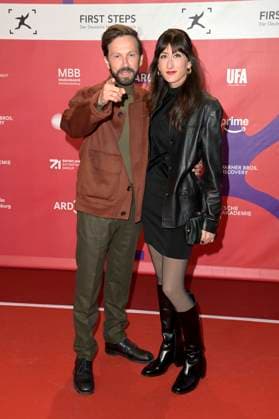 Franz Dinda with wife Elise Dinda at the 25th First Steps Awards 2024 ceremony at the Theater des Westens Berlin, 30 09 2024 Foto:xF.xKernx xFuturexImagex first_steps_4785