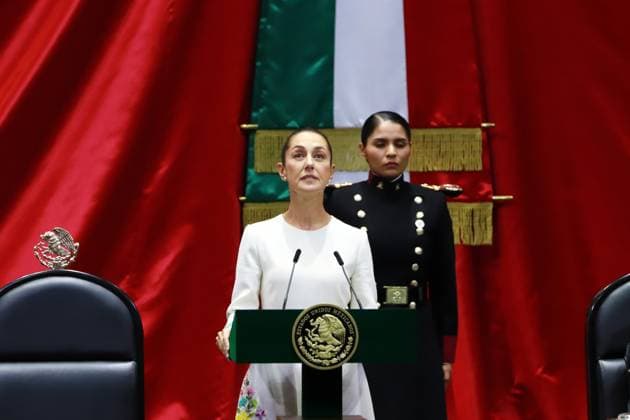 News Bilder des Tages Mexico s incoming President Claudia Sheinbaum Pardo speaking during the inauguration ceremony at the Congress of the Union. on October 1, 2024 in Mexico City, Mexico. Mexico City Mexico - ZUMAe321 20241001_zia_e321_017 Copyright: xCarlosxSantiagox