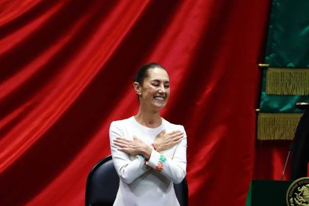 Mexico s incoming President Claudia Sheinbaum Pardo celebrating during the inauguration ceremony at the Congress of the Union. on October 1, 2024 in Mexico City, Mexico. Mexico City Mexico - ZUMAe321 20241001_zia_e321_023 Copyright: xCarlosxSantiagox