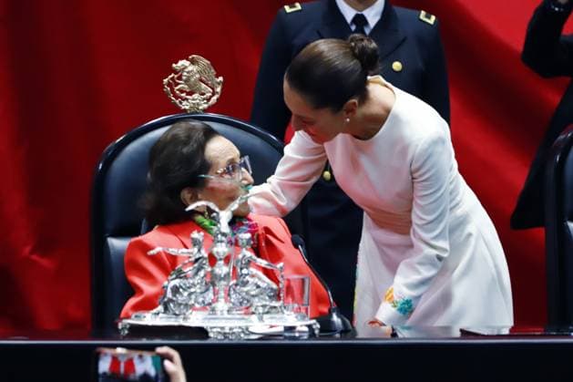 Incoming MexicoÃ¢â‚¬â ¢s President Claudia Sheinbaum Pardo (R) and President of the Chamber of Deputies Ifigenia MartoÂ­nez during the inauguration ceremony at the Congress of the Union. on October 1, 2024 in Mexico City, Mexico. Mexico City Mexico - ZUMAe321 20241001_zia_e321_013 Copyright: xCarlosxSantiagox